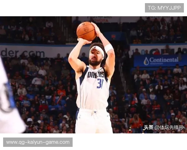 NBA红黑榜：字母41+15+9 周琦对手33+19 克莱创耻辱，周琦和字母哥身高臂展